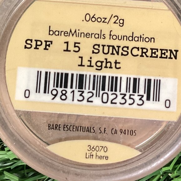Bare Minerals SPF 15 Light - Picture 3 of 5